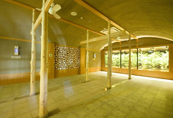 ��Փ]�Q�C�I���̐X